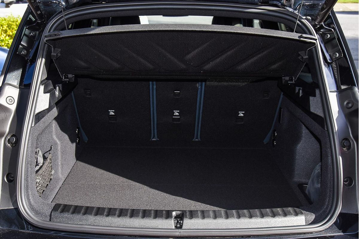 2024 MINI Countryman SE Favoured U25