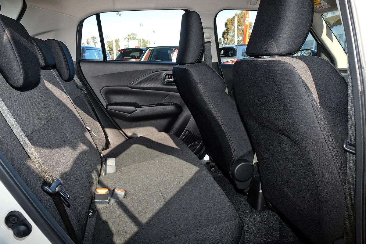 2025 Suzuki Swift Hybrid UZ