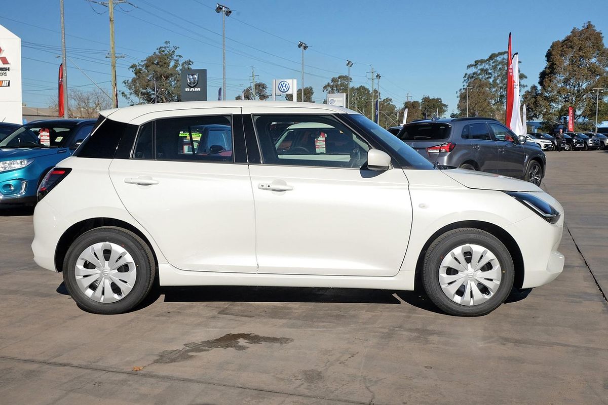 2024 Suzuki Swift Hybrid UZ