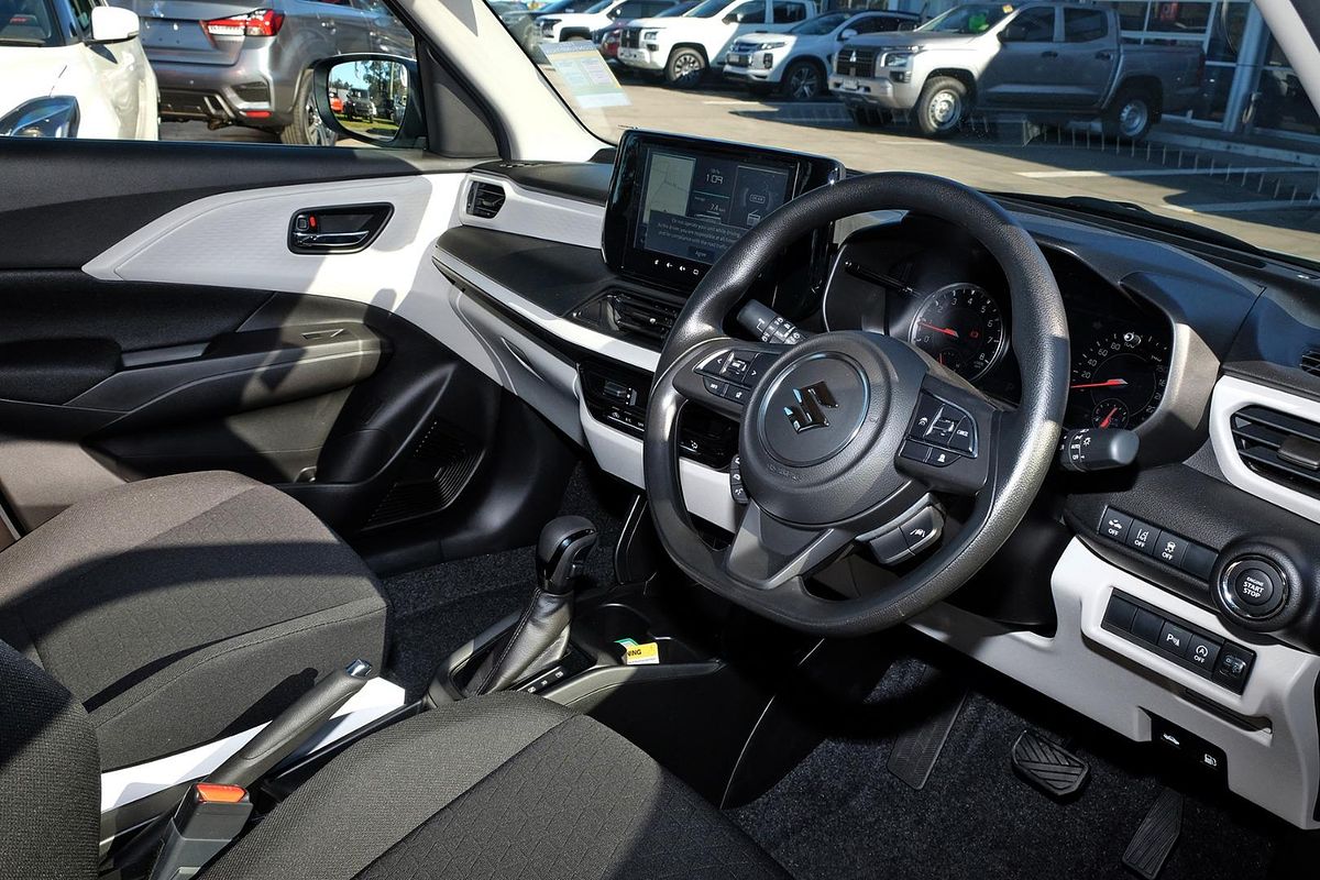 2024 Suzuki Swift Hybrid UZ
