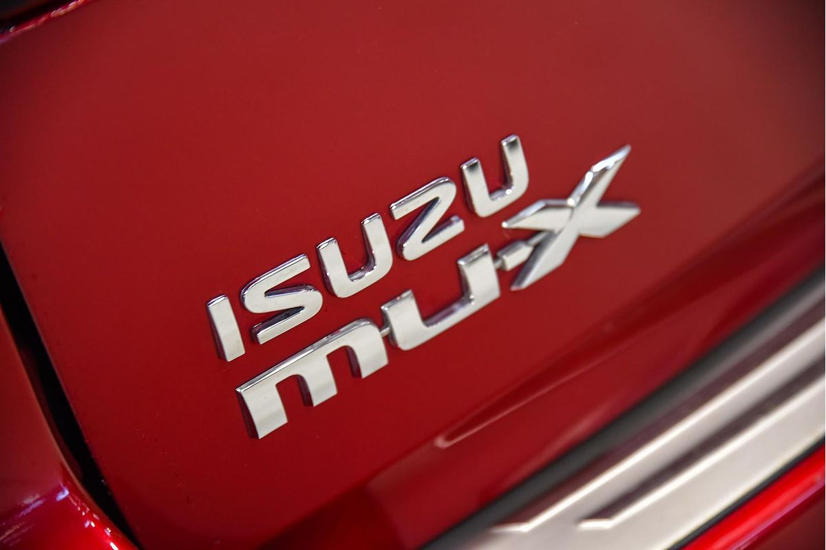 2020 Isuzu MU-X LS-T