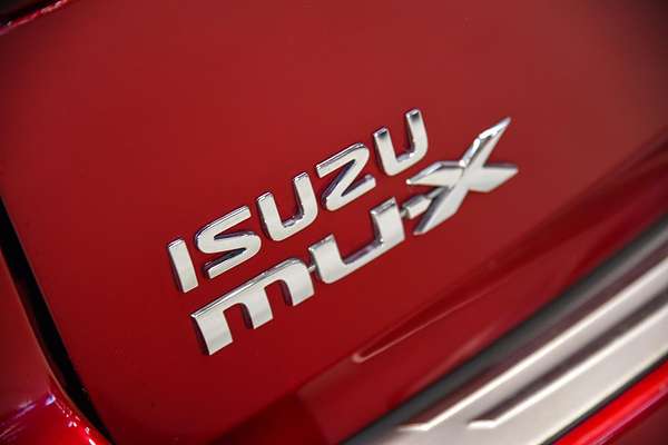 2020 Isuzu MU-X LS-T