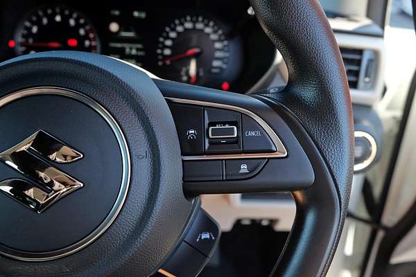 2024 Suzuki Swift Hybrid UZ