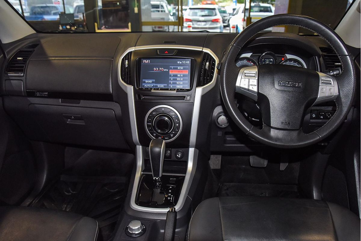 2020 Isuzu MU-X LS-T