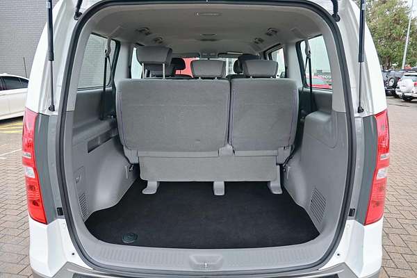 2017 Hyundai iMax TQ3-W Series II