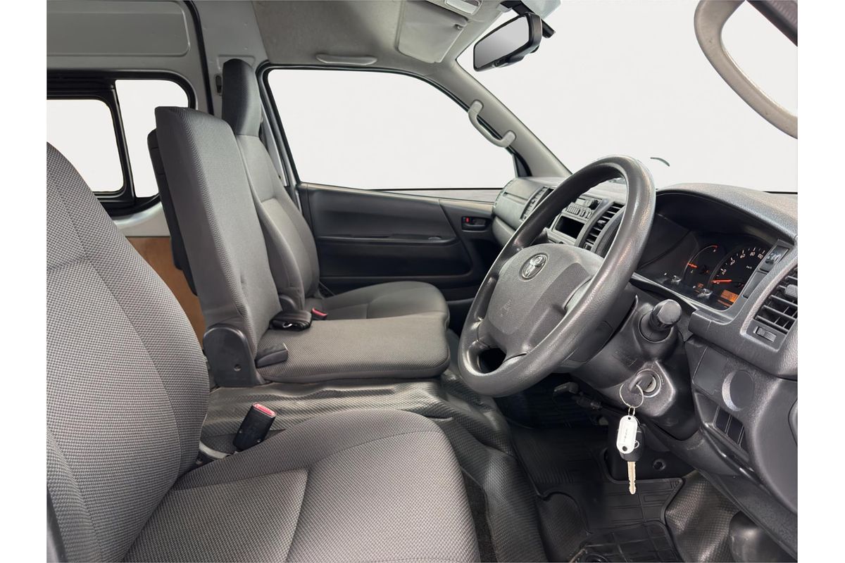 2017 Toyota Hiace Van DX Super Long 4WD