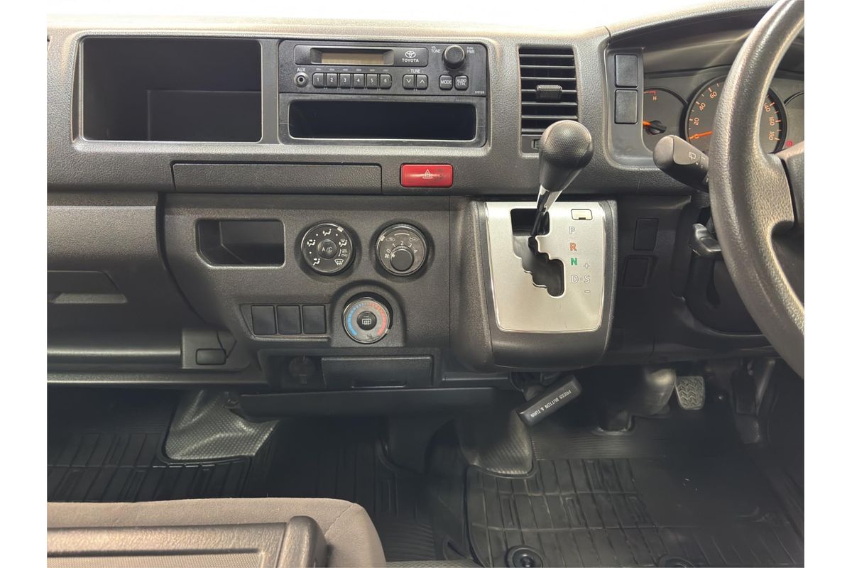 2017 Toyota Hiace Van DX Super Long 4WD