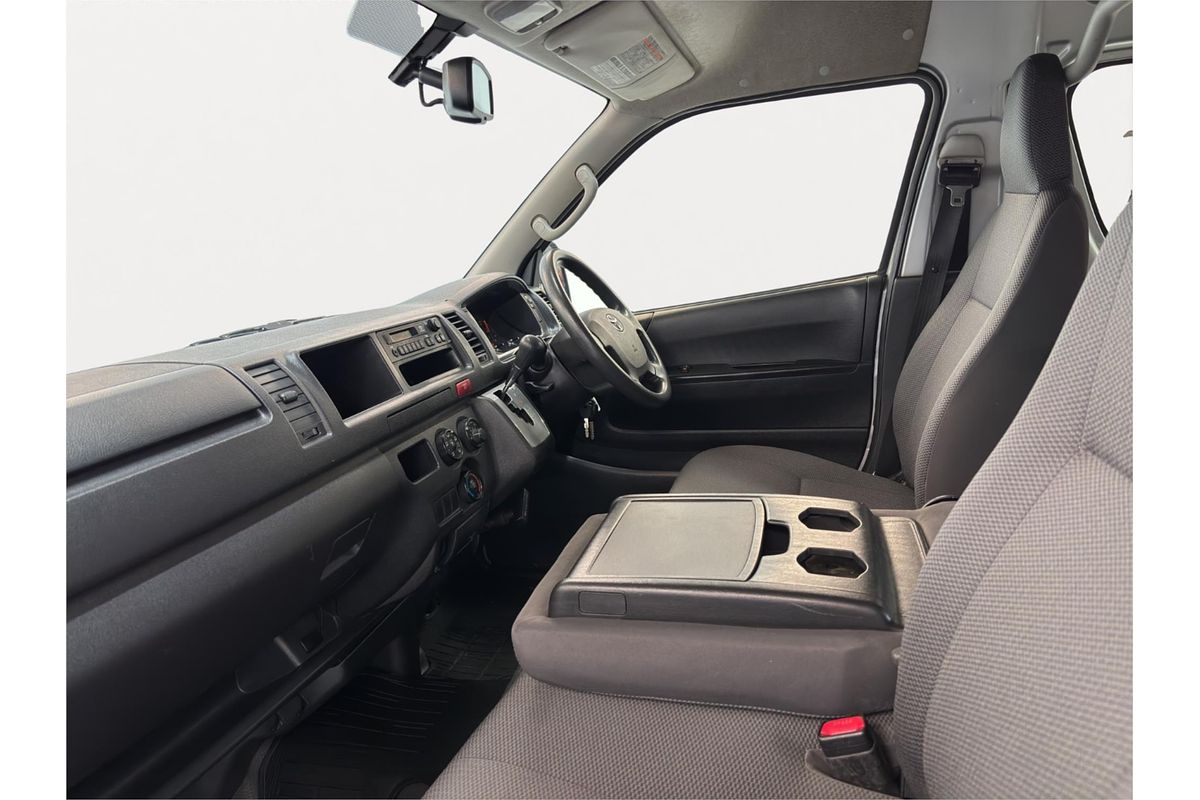 2017 Toyota Hiace Van DX Super Long 4WD