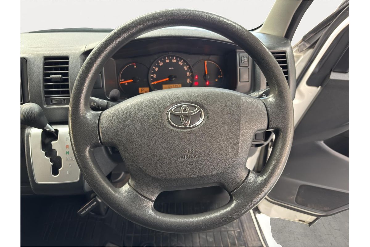2017 Toyota Hiace DX 4WD
