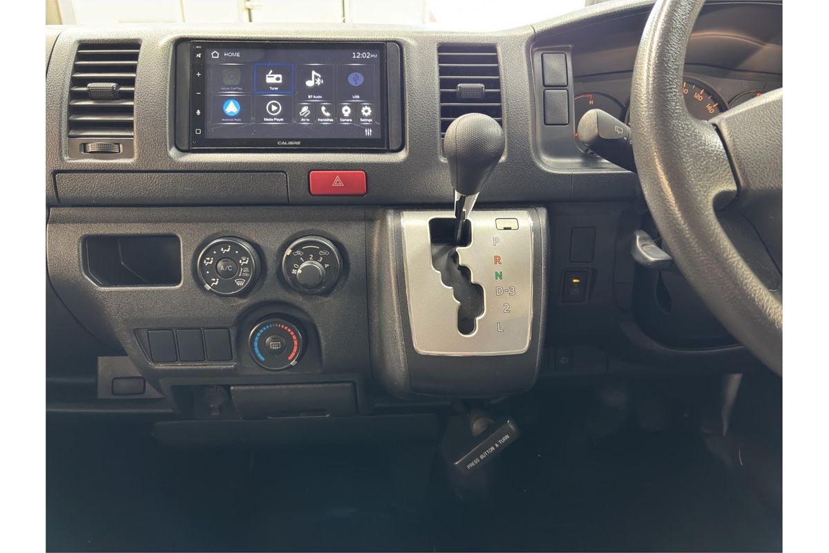 2017 Toyota Hiace DX 4WD