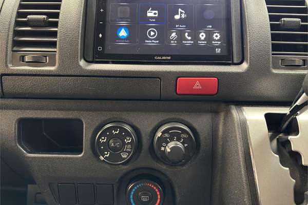 2017 Toyota Hiace DX 4WD