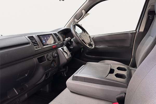 2017 Toyota Hiace DX 4WD
