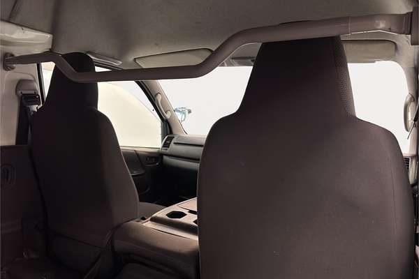 2017 Toyota Hiace DX 4WD