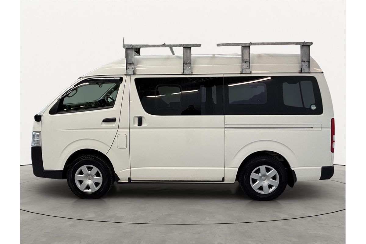 2017 Toyota Hiace DX 4WD