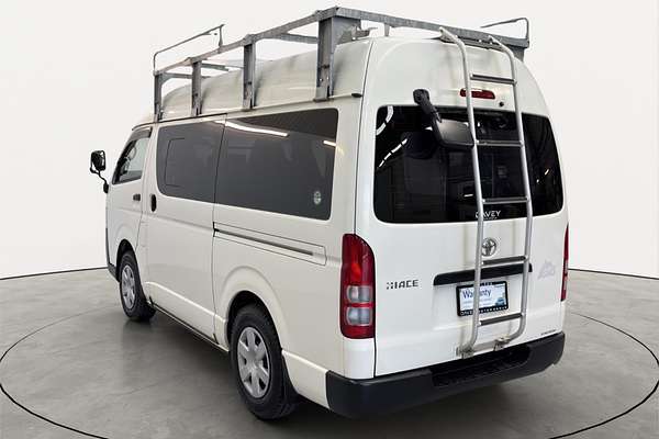 2017 Toyota Hiace DX 4WD