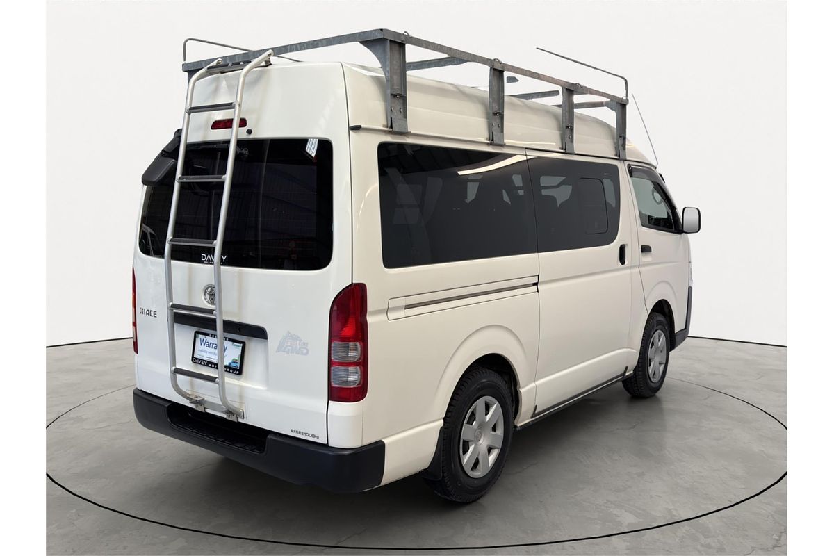2017 Toyota Hiace DX 4WD