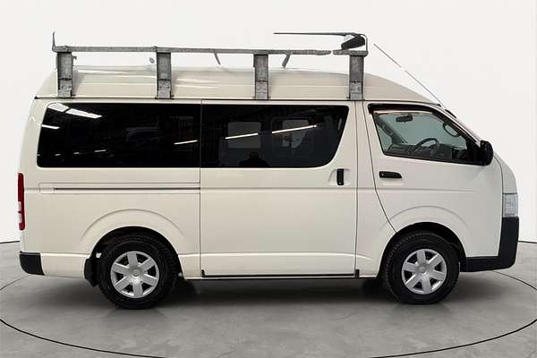 2017 Toyota Hiace DX 4WD