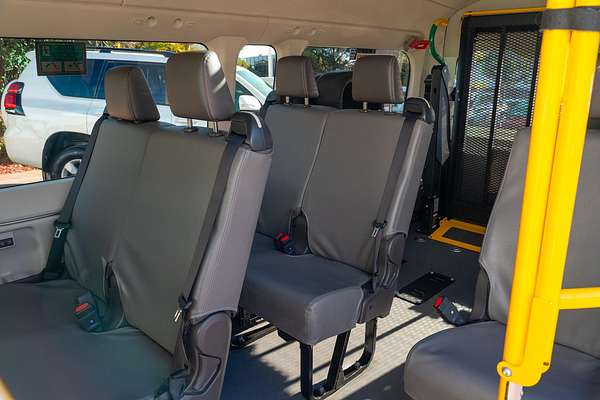 2020 Toyota Hiace Commuter GL GDH322R