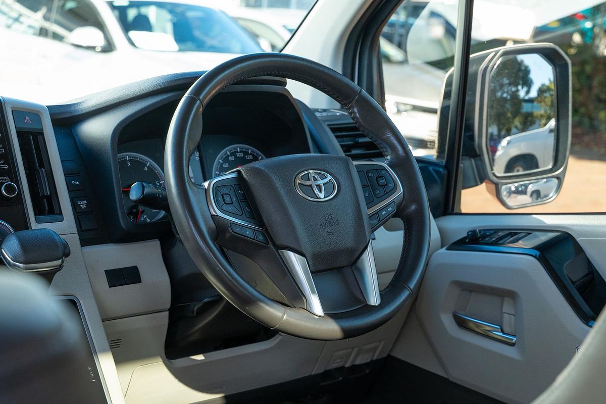 2020 Toyota Hiace Commuter GL GDH322R