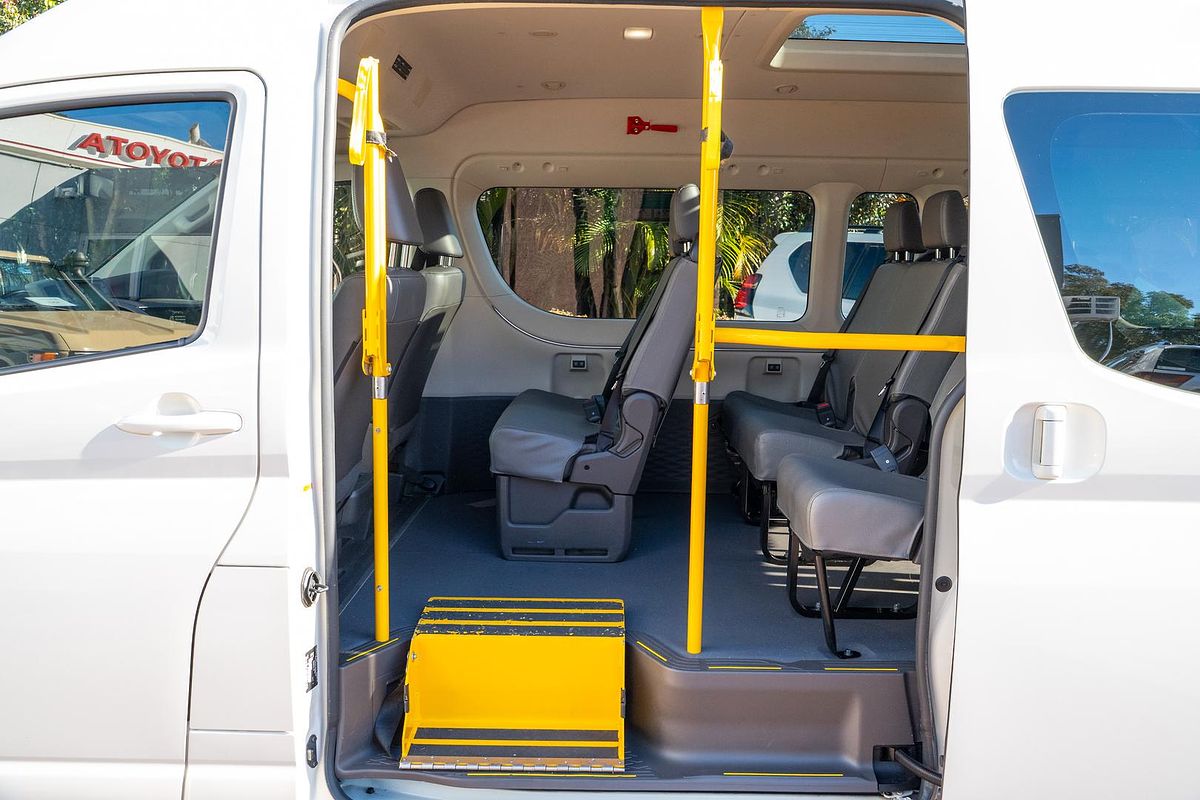 2020 Toyota Hiace Commuter GL GDH322R