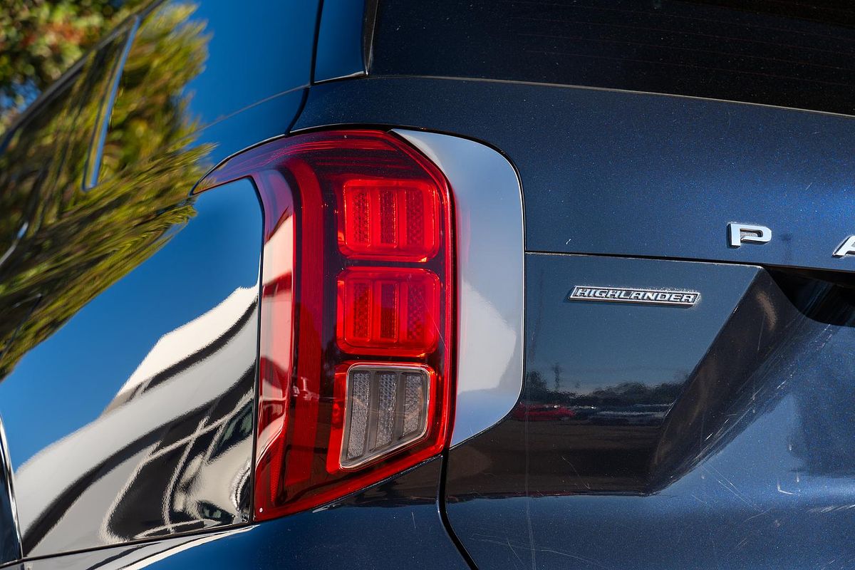 2022 Hyundai Palisade Highlander LX2.V3