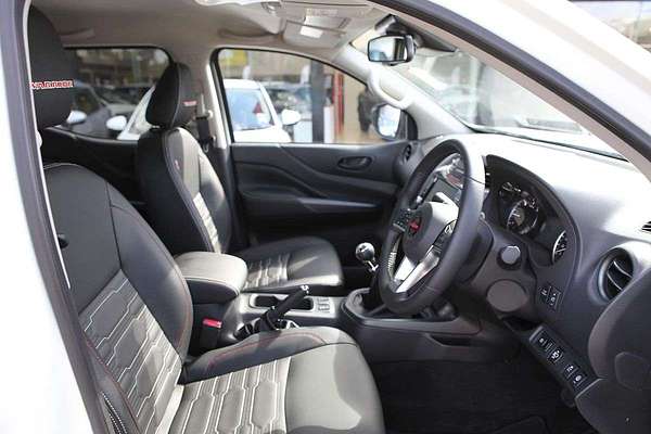 2024 Nissan Navara PRO-4X Warrior D23 4X4