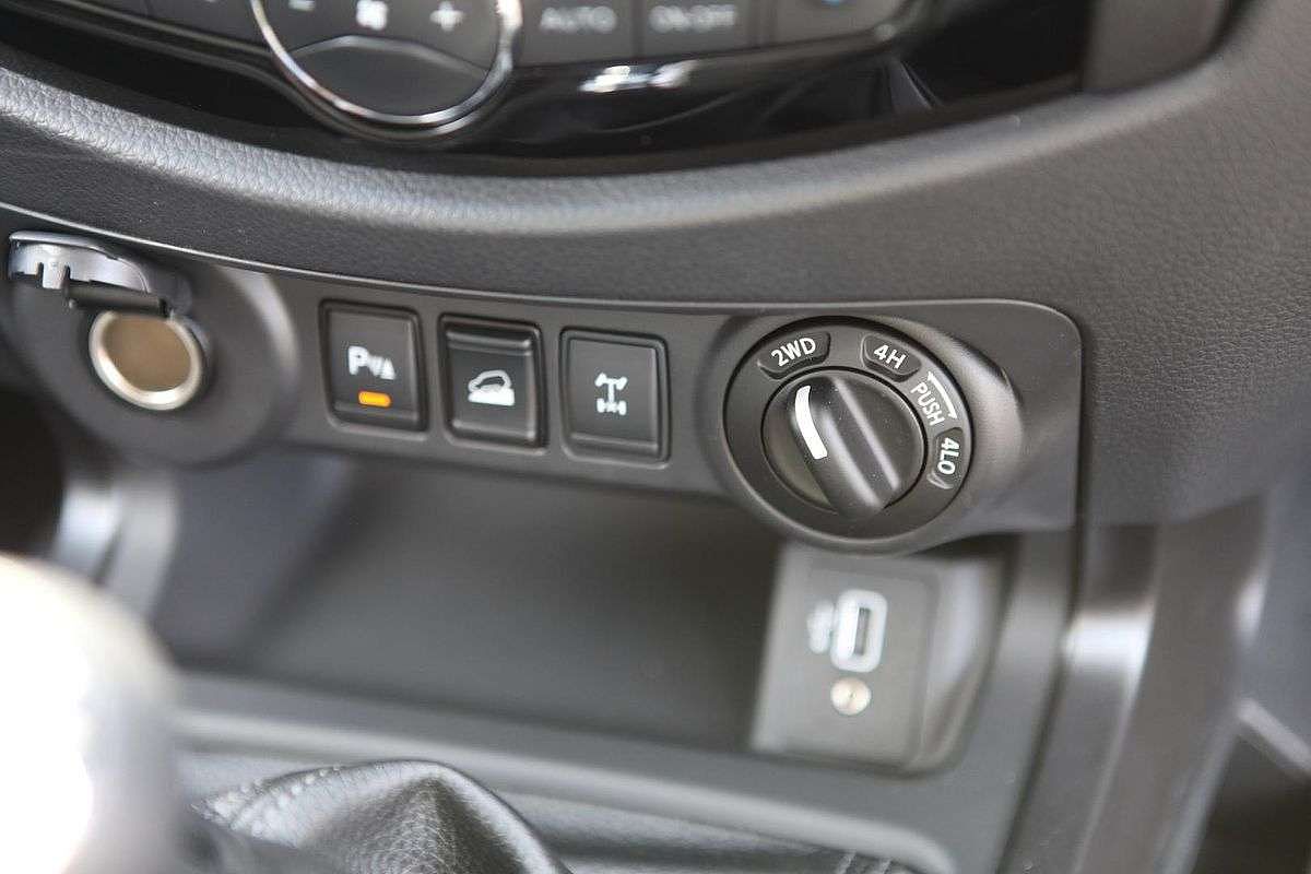 2024 Nissan Navara PRO-4X Warrior D23 4X4
