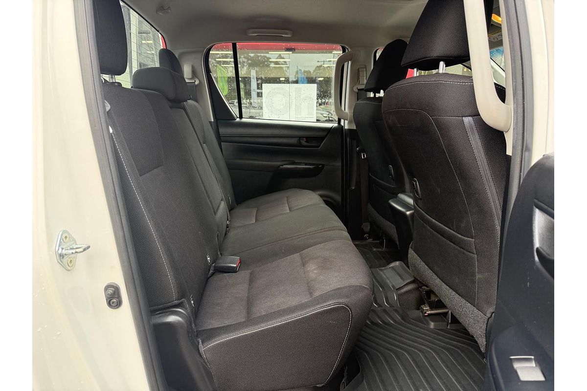 2018 Toyota Hilux SR GUN126R 4X4
