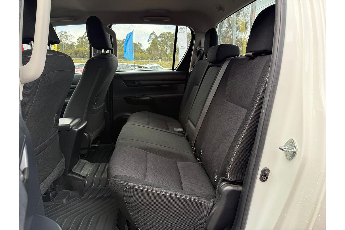 2018 Toyota Hilux SR GUN126R 4X4