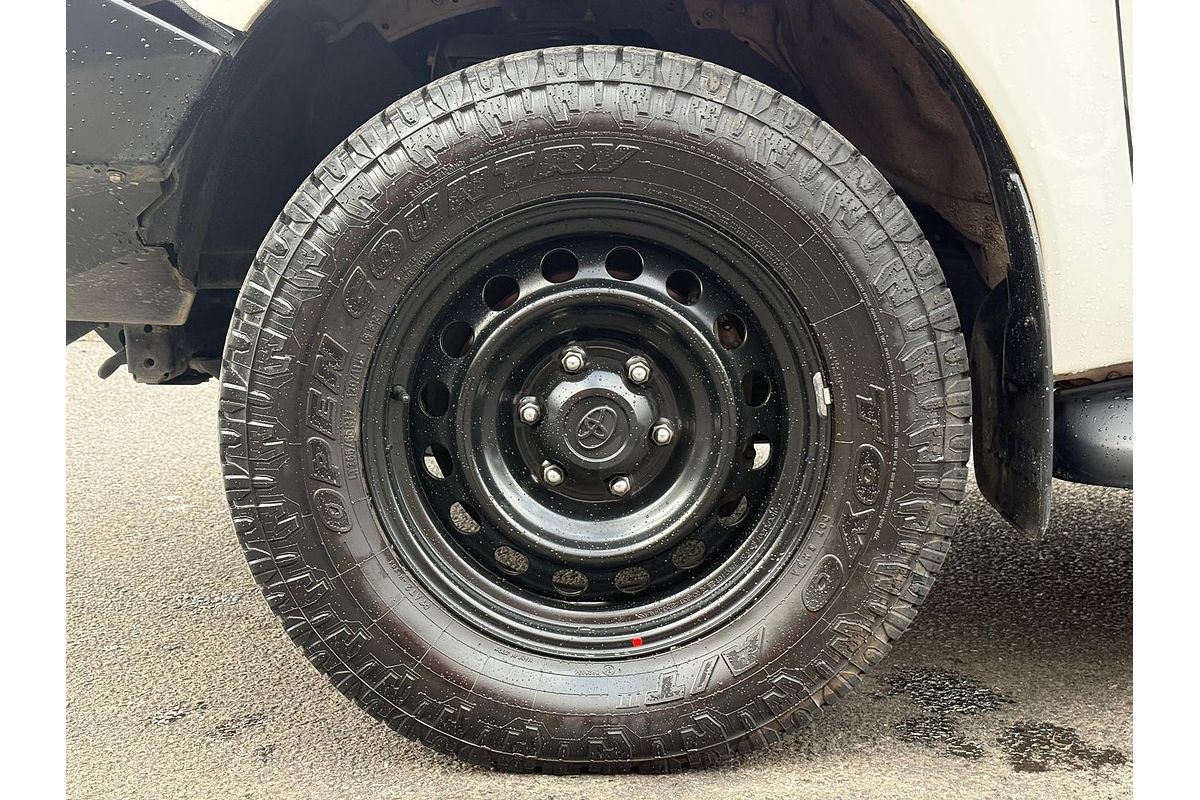 2018 Toyota Hilux SR GUN126R 4X4