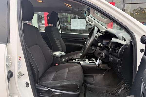 2018 Toyota Hilux SR GUN126R 4X4