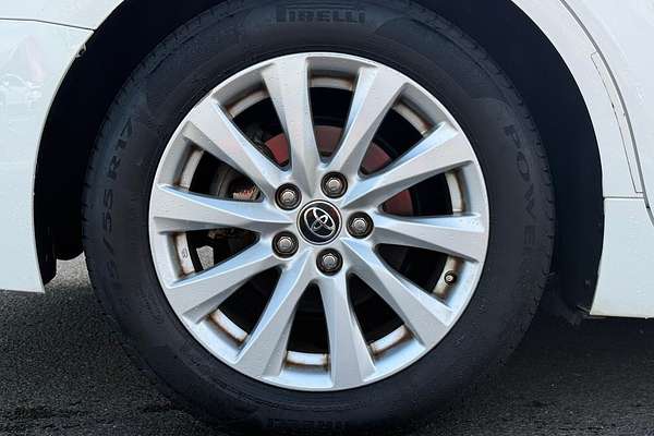 2018 Toyota Camry Ascent Sport ASV70R