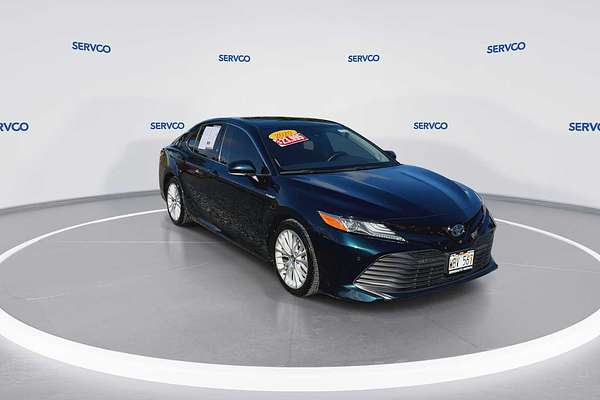 2020 Toyota Camry Hybrid XLE