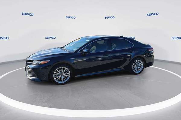 2020 Toyota Camry Hybrid XLE