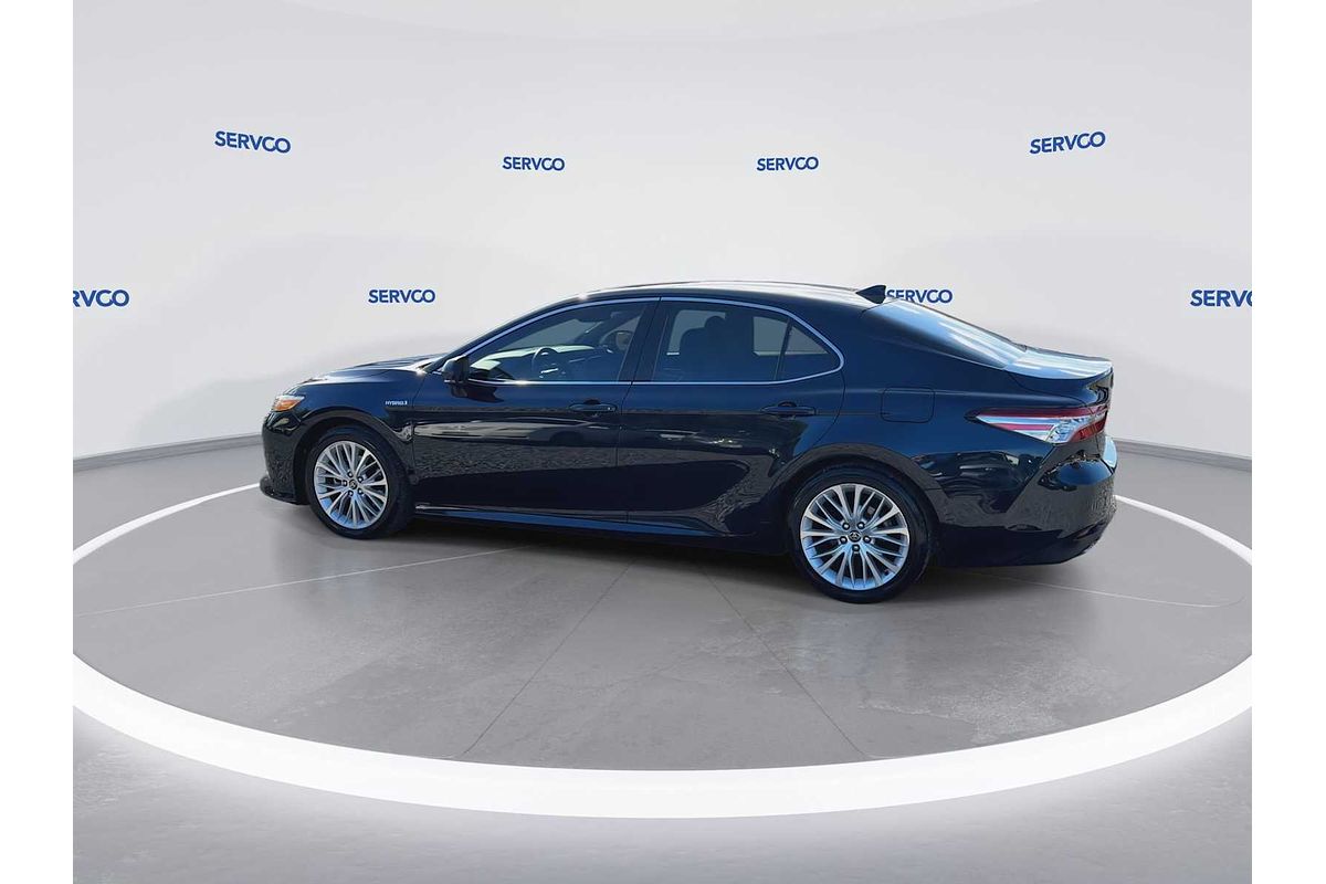 2020 Toyota Camry Hybrid XLE