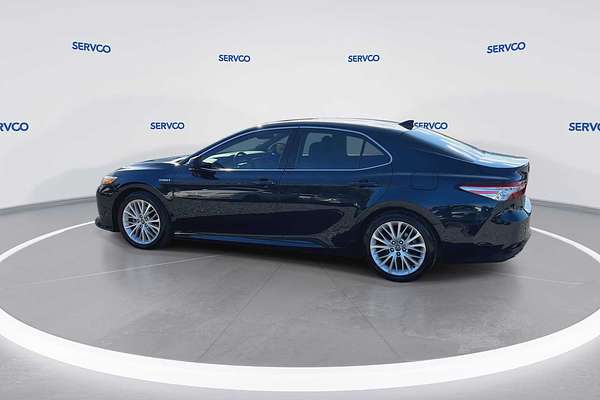 2020 Toyota Camry Hybrid XLE