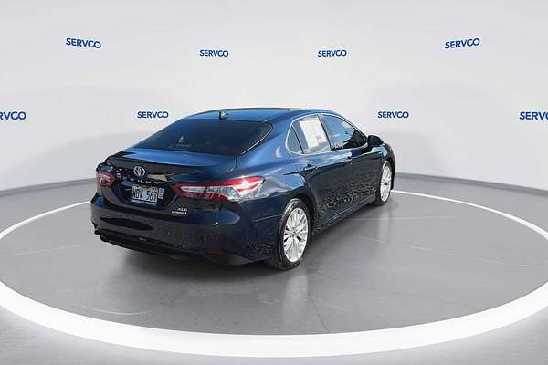 2020 Toyota Camry Hybrid XLE