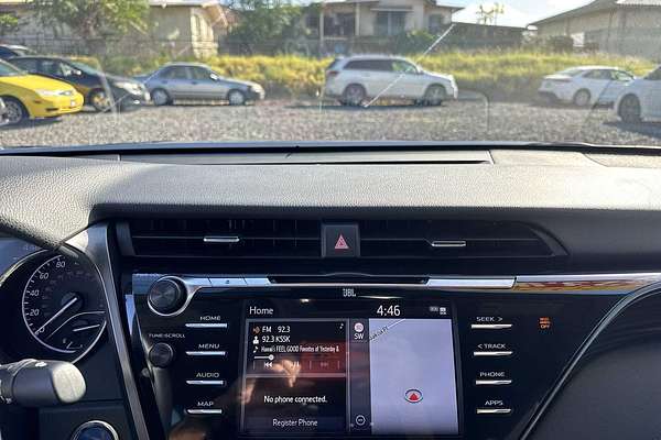 2020 Toyota Camry Hybrid XLE