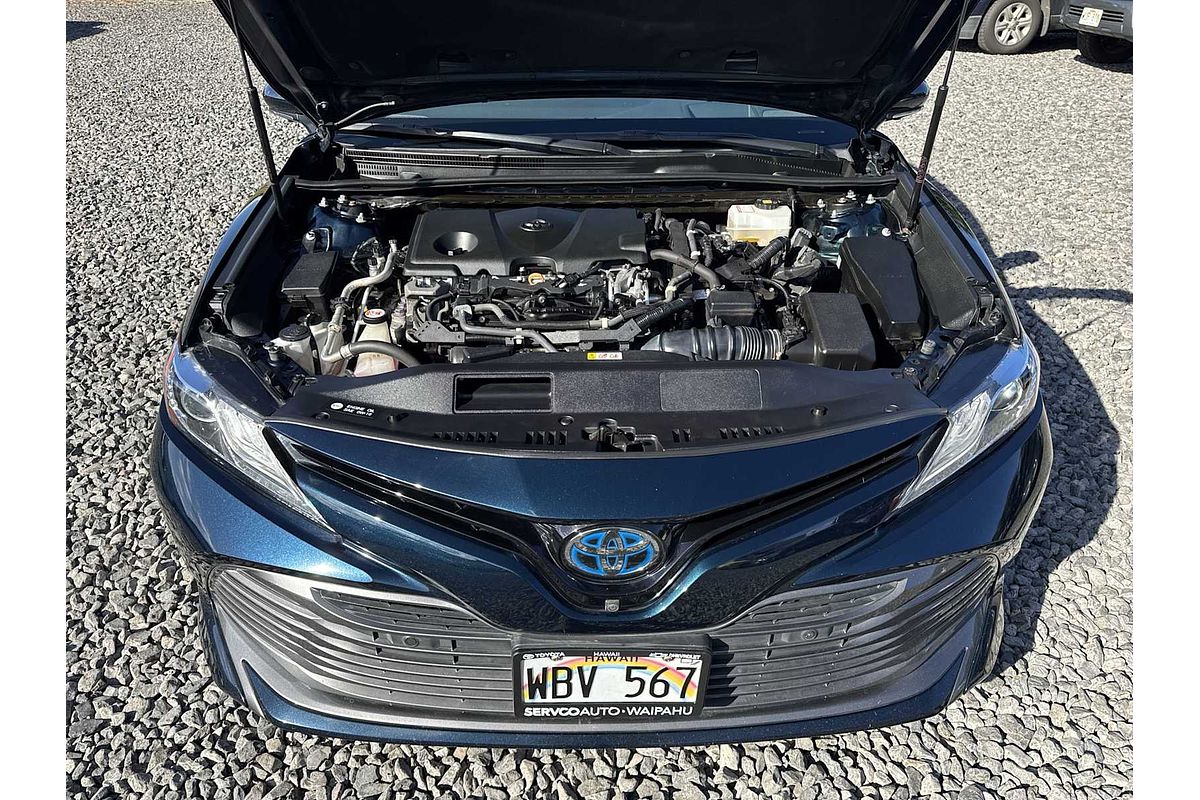 2020 Toyota Camry Hybrid XLE