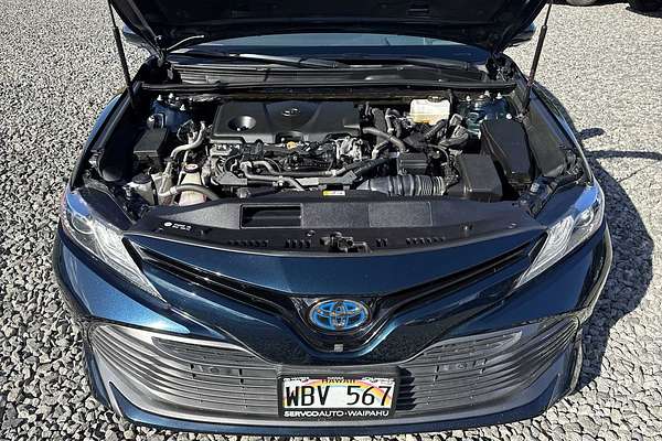 2020 Toyota Camry Hybrid XLE