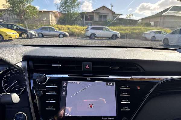2020 Toyota Camry Hybrid XLE
