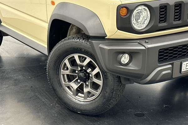2023 Suzuki Jimny GLX GJ