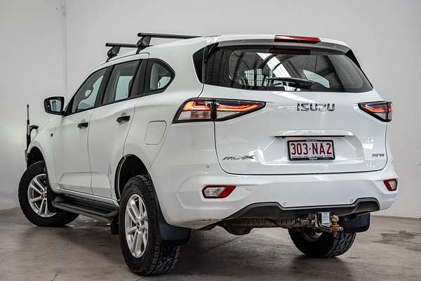 2021 Isuzu MU-X LS-M