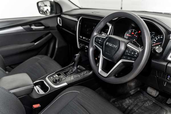 2021 Isuzu MU-X LS-M