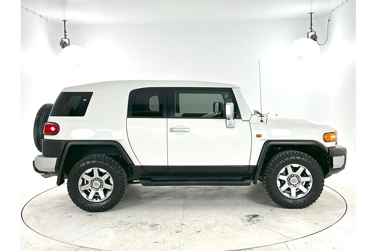 2016 Toyota FJ Cruiser GSJ15R