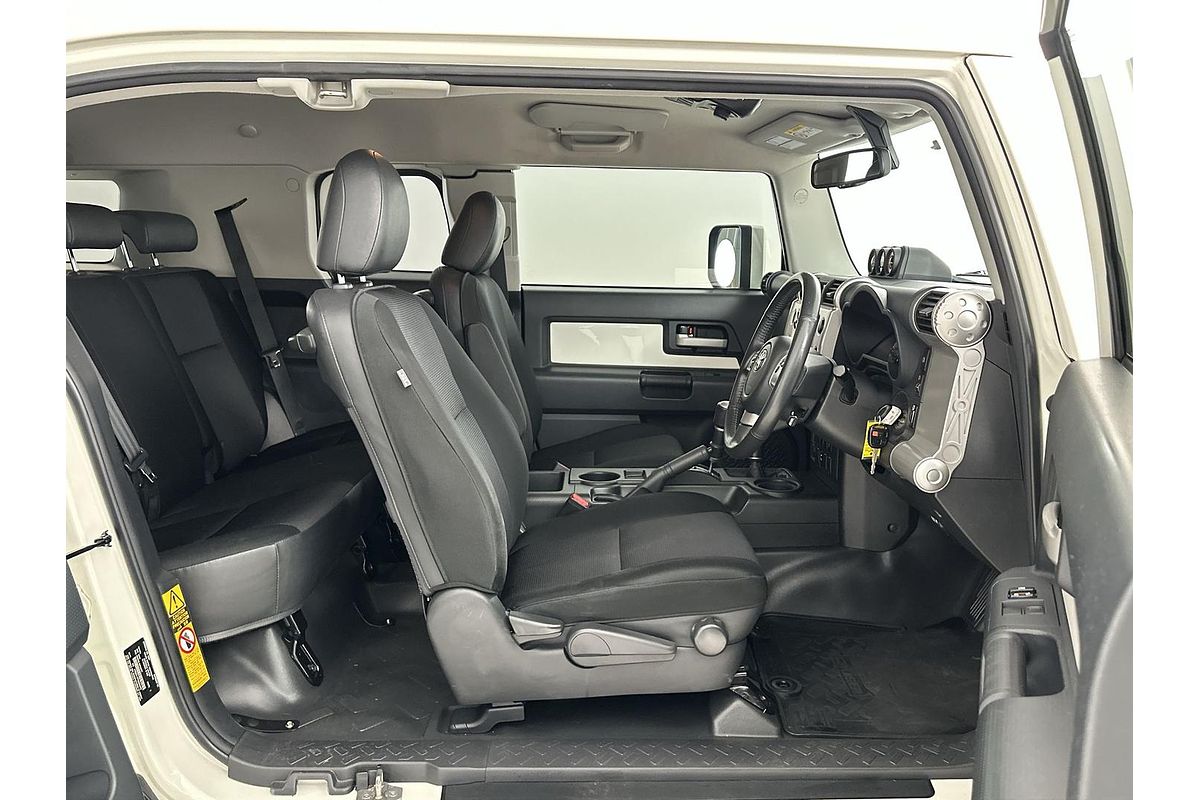 2016 Toyota FJ Cruiser GSJ15R