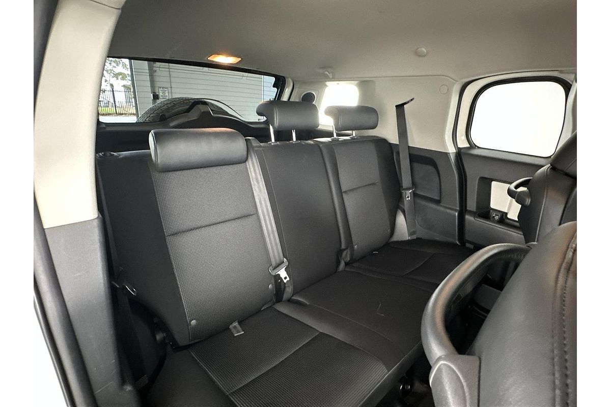 2016 Toyota FJ Cruiser GSJ15R
