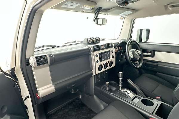 2016 Toyota FJ Cruiser GSJ15R