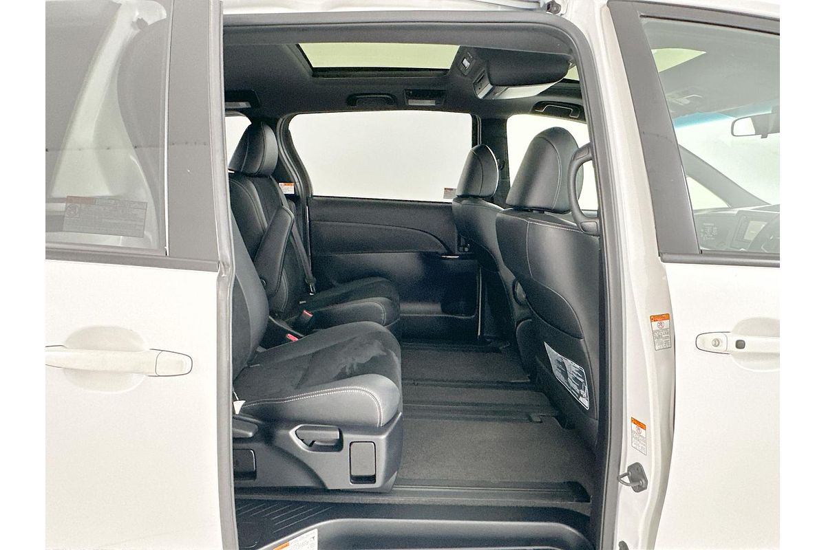 2018 Toyota Tarago Ultima GSR50R