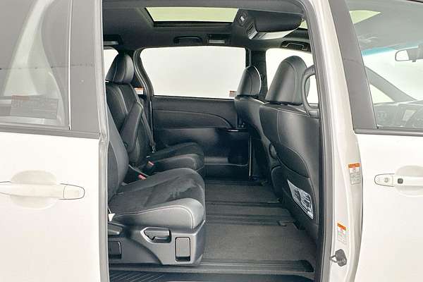 2018 Toyota Tarago Ultima GSR50R